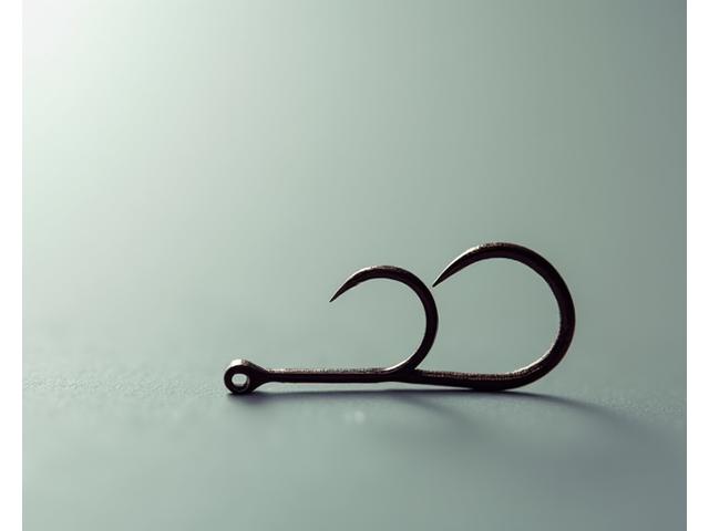 Treble hook with three points for increased strike probability